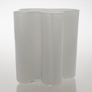 ALVAR AALTO vas, 3031, signerad Alvar Aalto.