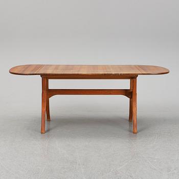 CARL MALMSTEN, a pine dining table, second half of the 20th Century.