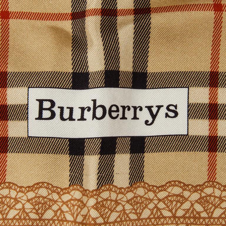 SCARF, Burberry.