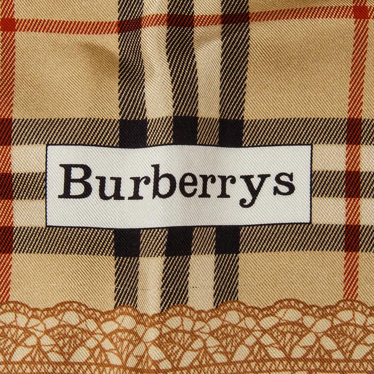 SCARF, Burberry.