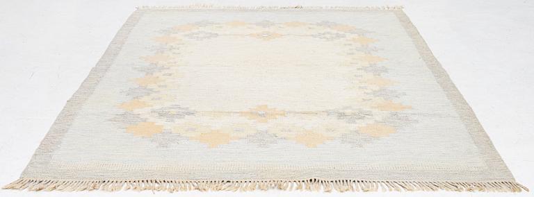 Matta, rölakan 245 x 170 cm.