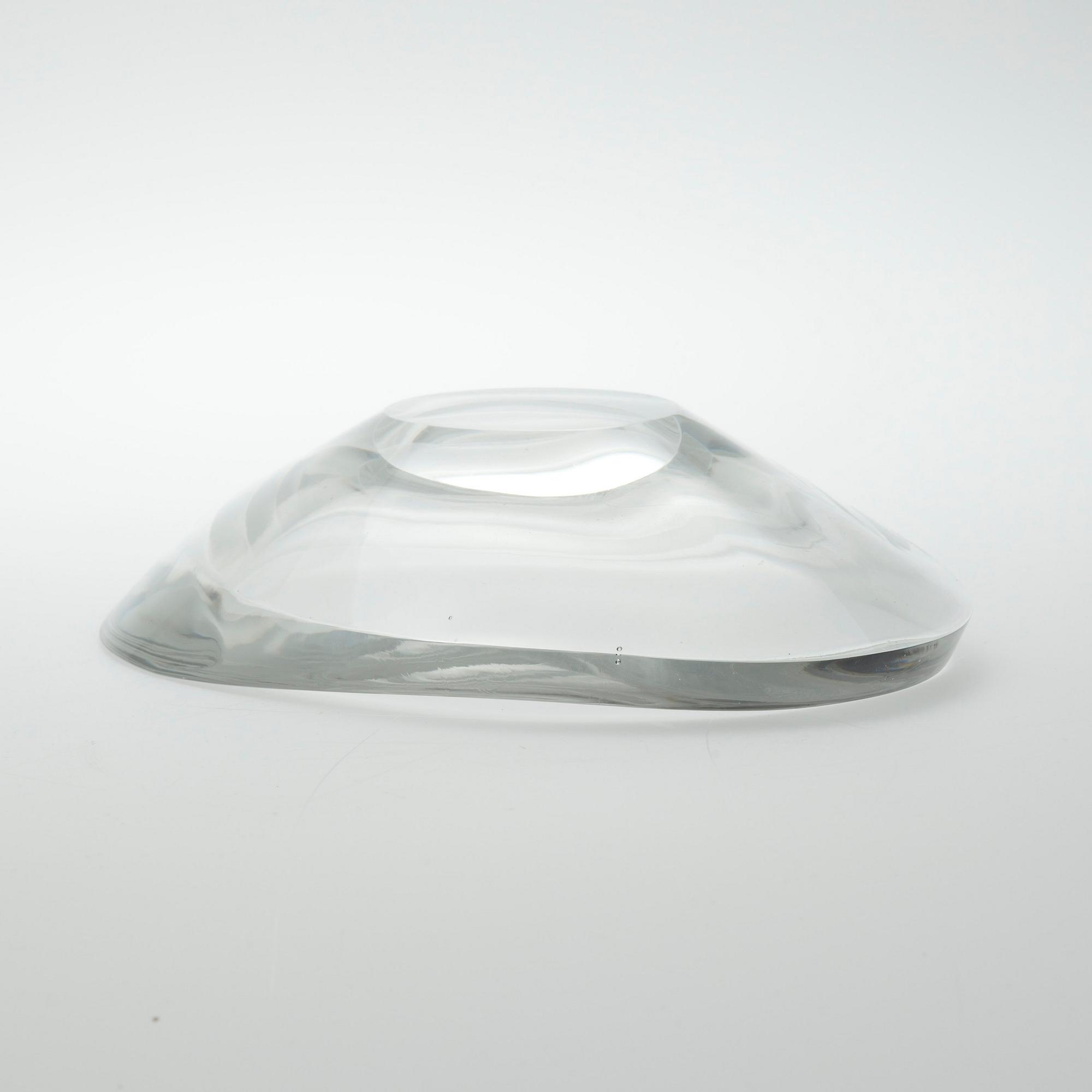 Tapio Wirkkala, A GLASS SCULPTURE.