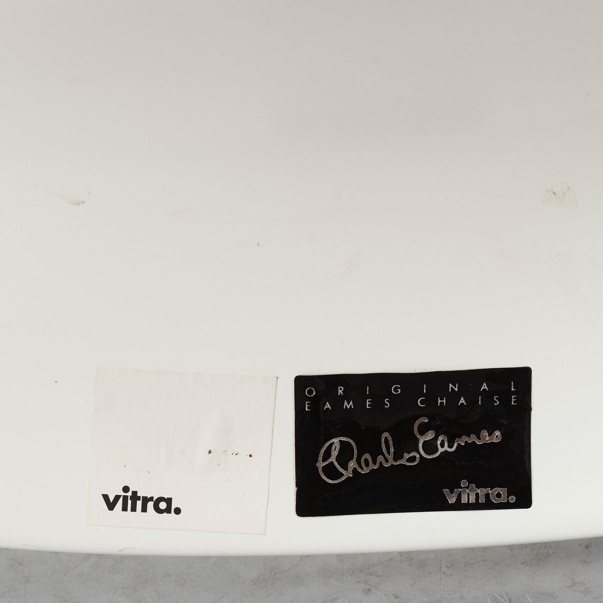 Charles & Ray Eames, "La Chaise", Vitra 21st Century.