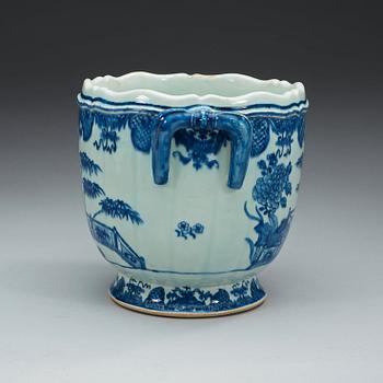 VINKYLARE, kompaniporslin. Qing dynastin, Qianlong (1736-1795).