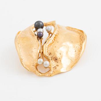 Brosch, 18K guld med odlade pärlor.