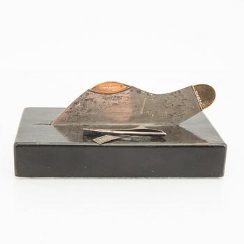 An 18K gold and silver sculpture by Hallengren Malmö 1923.