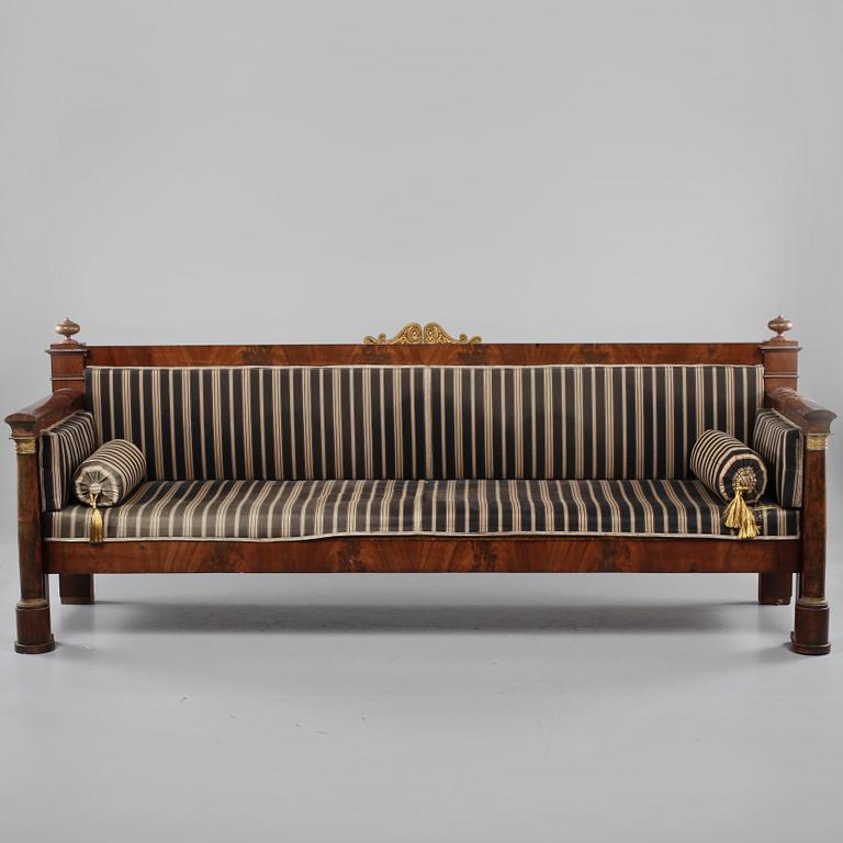 SOFFA, Karl Johan, 1800-talets första häflt.