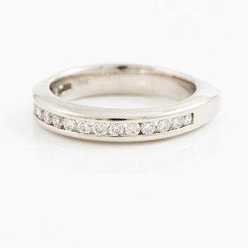 Ring, half eternity band, 14K white gold set with brilliant-cut diamonds.