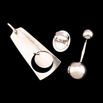 RING OCH HÄNGEN, 3 delar, sterlingsilver, bl a Hans Hansen och From. Total vikt ca 74 g.