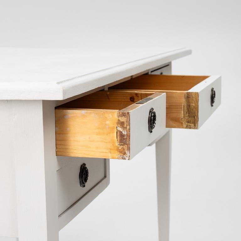 A desk, early 20th Century.