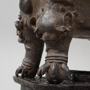 A bronz censer with Zitan stand, Qing dynasty, presumably 19th century. With character mark.