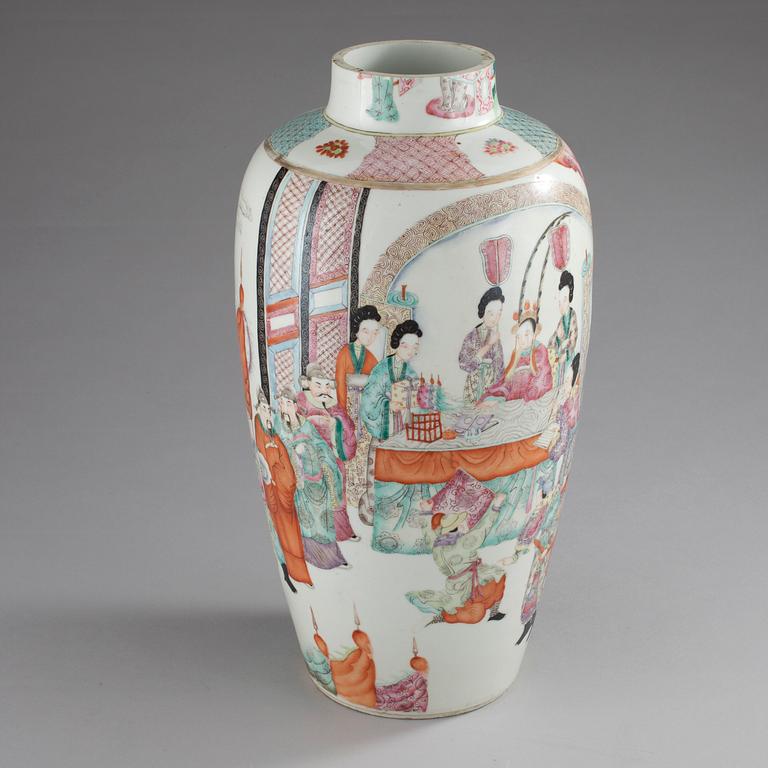 LAMPFOT, porslin, Kina 1800-talets senare hälft.