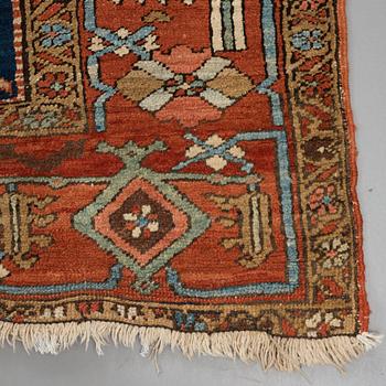 A CARPET, semi-antique, Heriz, ca 346,5 - 354 x 265,5 cm.