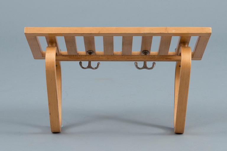 Alvar Aalto, A COAT RACK.