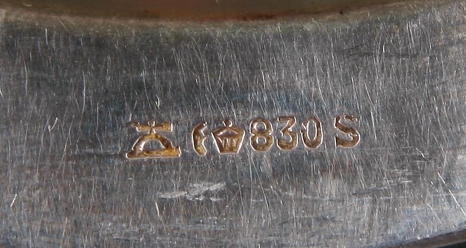 BRICKOR samt FAT, 4 st, silver. Bl a Tyskland, 1900-tal. Ca 1585 g.