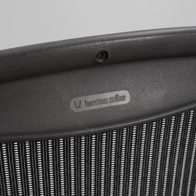 Don Chadwick/Bill Stump, skrivbordsstol, "Aeron", Herman Miller.