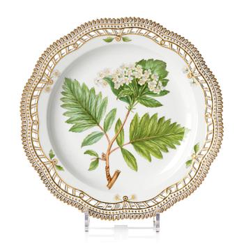 470. A Royal Copenhagen 'Flora Danica' serving dish, Denmark, 20th century.
