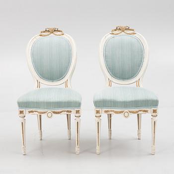 Chairs 4 pcs and table, Gustavian style, from around the year 1900.