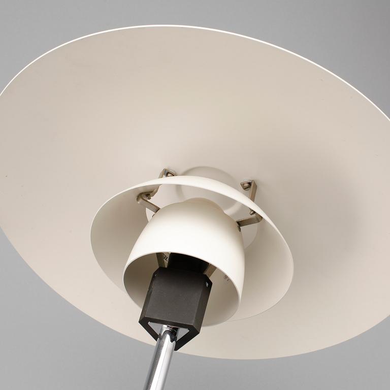 BORDSLAMPA, PH-4/3, Poul Henningsen, Louis Poulsen, Danmark, 1900-talets slut.