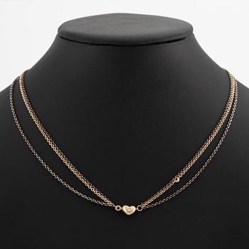 Ole Lynggaard, collier, 14K guld, hjärtformat lås med briljantslipade diamanter.