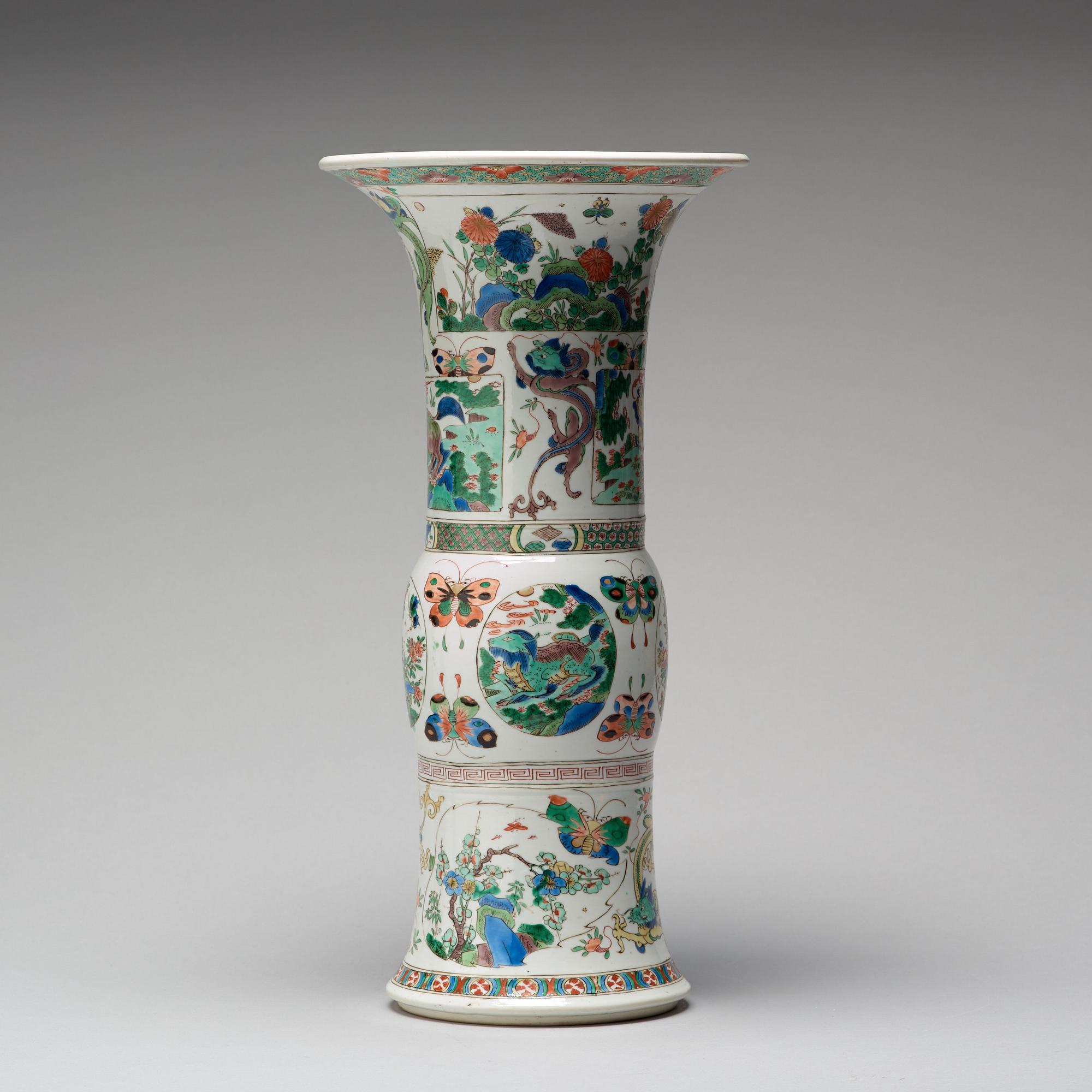 VAS, porslin. Qing dynastin, Kangxi (1662-1722).