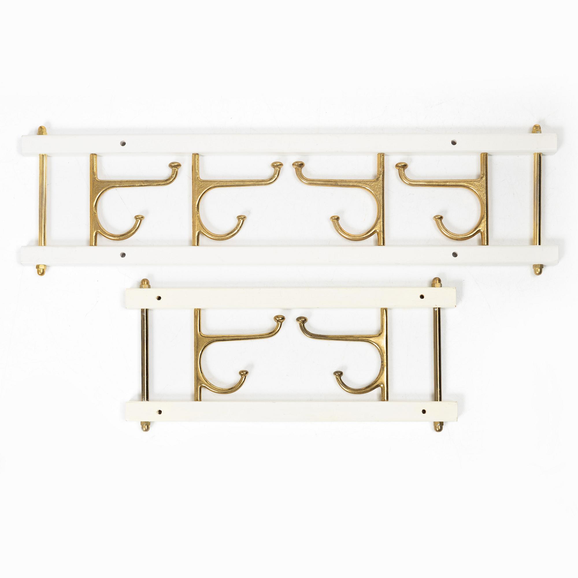 Klädhängare, 2 st, "Dekorativ", Skoglunds metallgjuteri, Anderstorp, 1950/60-tal.