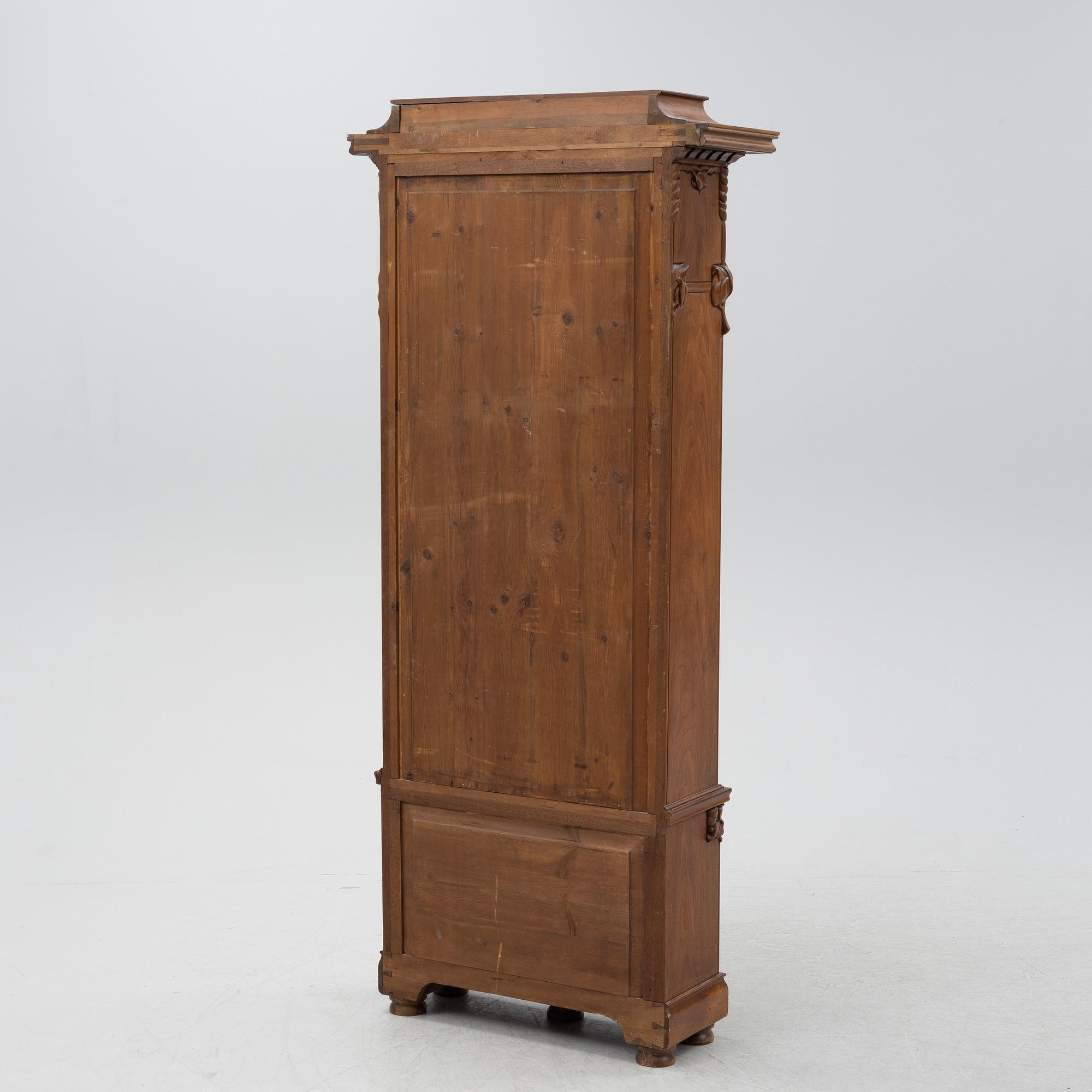 An Art Nouveau bookcase, beginning of the 20th century.
