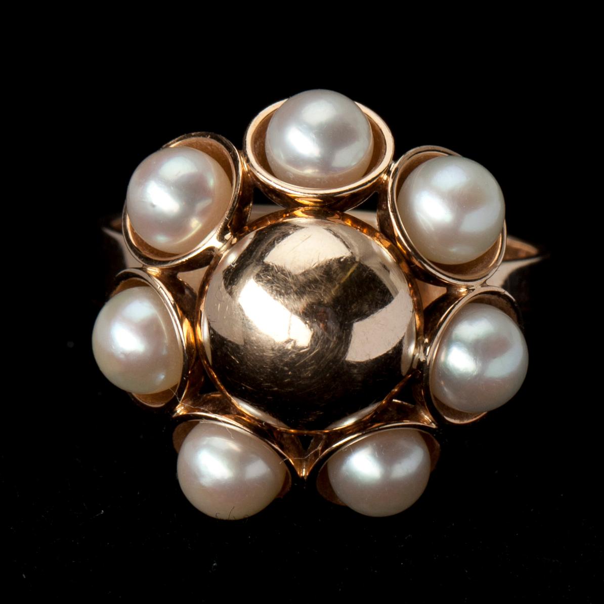 RING, guld 14K, 7 pärlor, Kupittaan Kulta, Elis Kauppi 1969. Vikt 5,9 g.