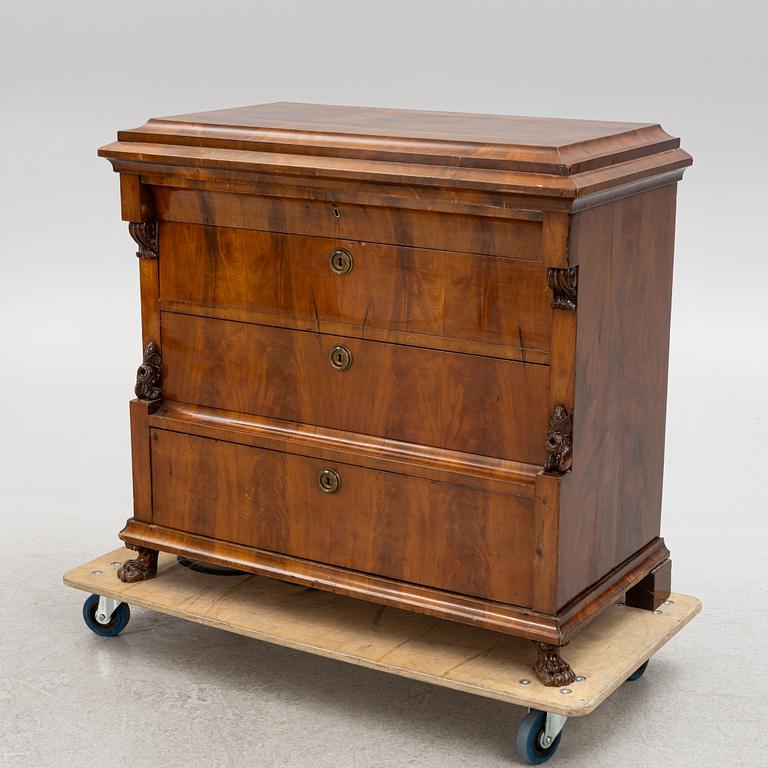 Chest of drawers, Karl Johan, first half of the 19th century.