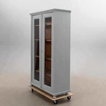 Skåp, omkring 1900.