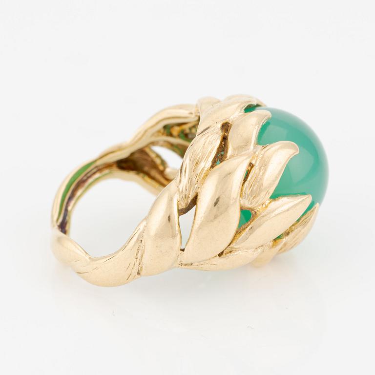 Gilbert Albert, 18K gold ring with interchangeable stones.