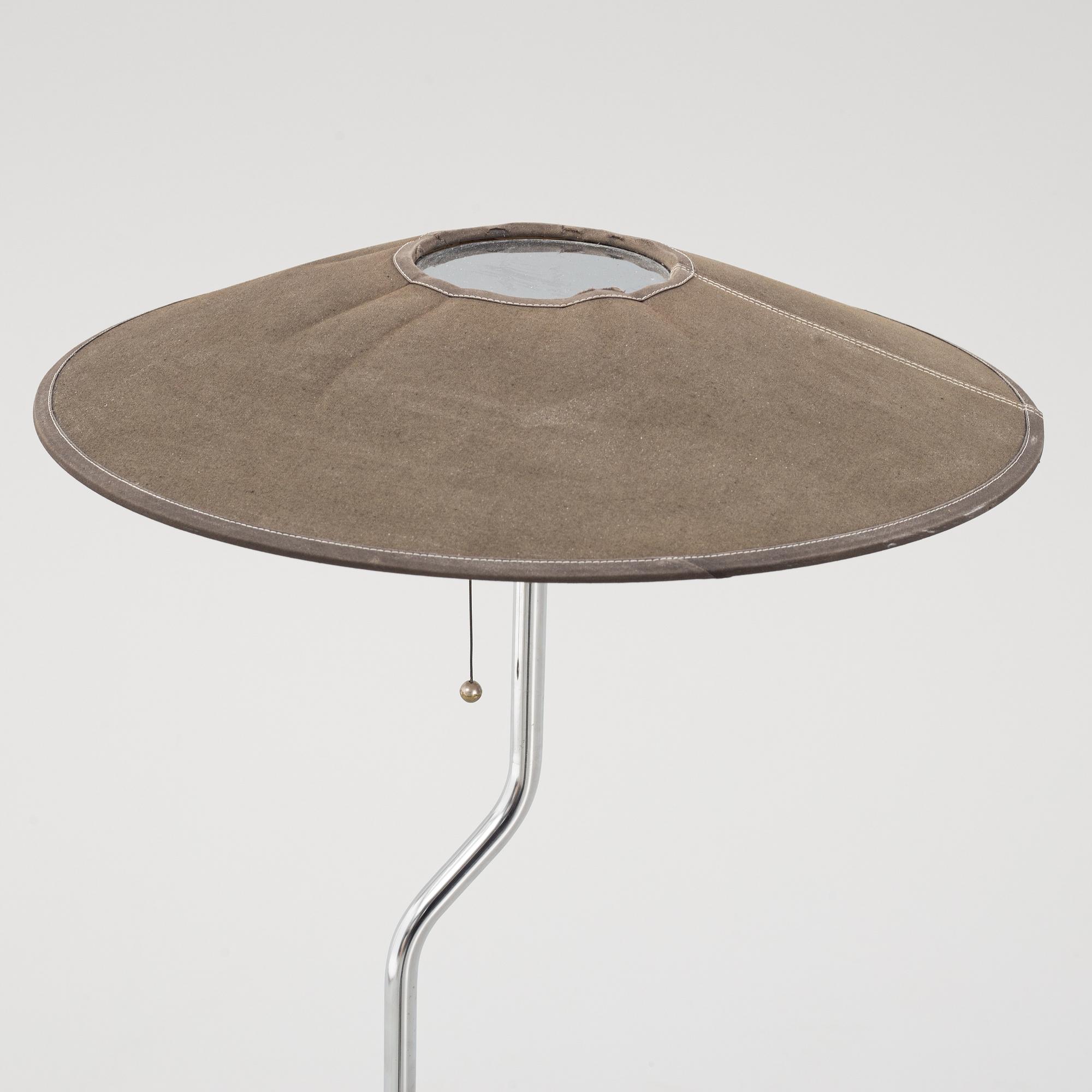 Lars Bessfelt & Christian von Sydow, golvlampa, "Triggy", Ateljé Lyktan, Åhus, 1980-tal.