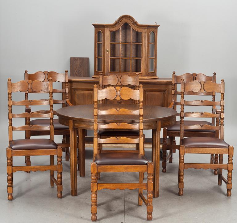 MATSALSMÖBLEMANG, 9 delar, "Castle Furniture", England, 1900-tal.