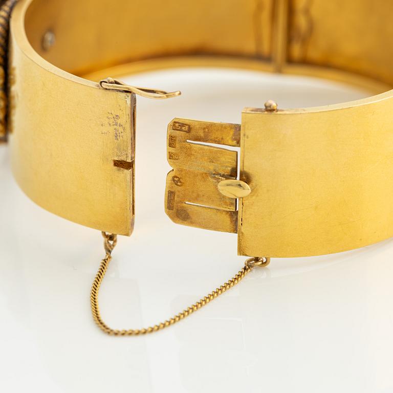 Armring, 18K guld, orientaliska seedpärlor samt rubiner, Lars Larsson & Co, Göteborg, 1869.