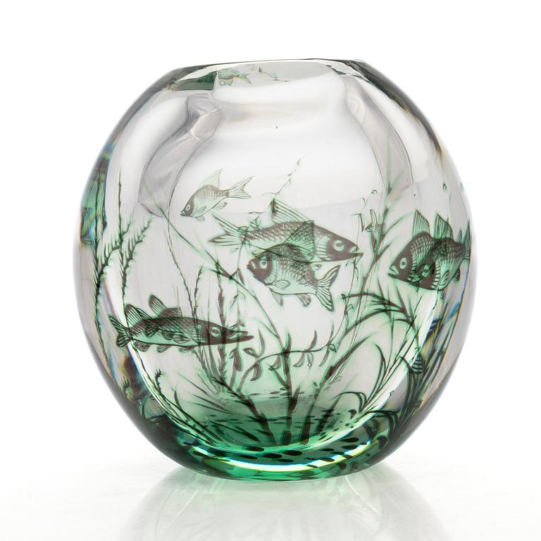 Edward Hald, vas, "Fiskgraal", signerad.