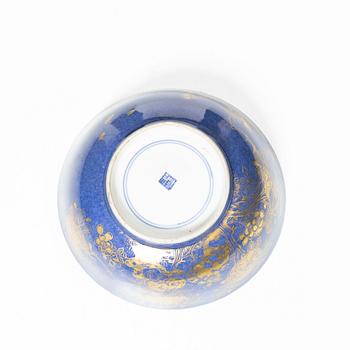 Skål, porslin. Qingdynastin, 1700-tal.