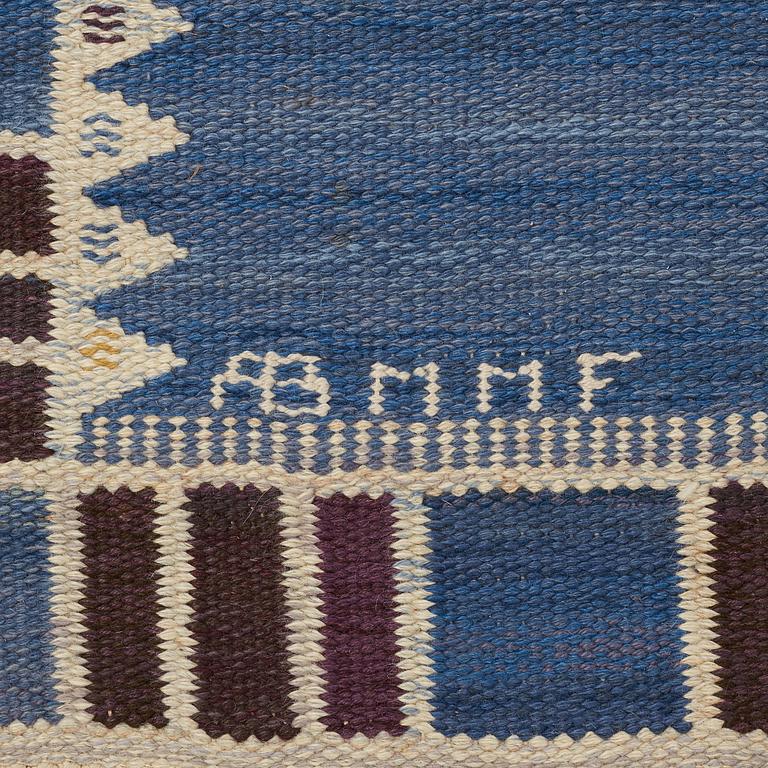 Barbro Nilsson, MATTO, "Salerno blå med enkel bård", flat weave, ca 312 x 203,5 cm, signed AB MMF BN.