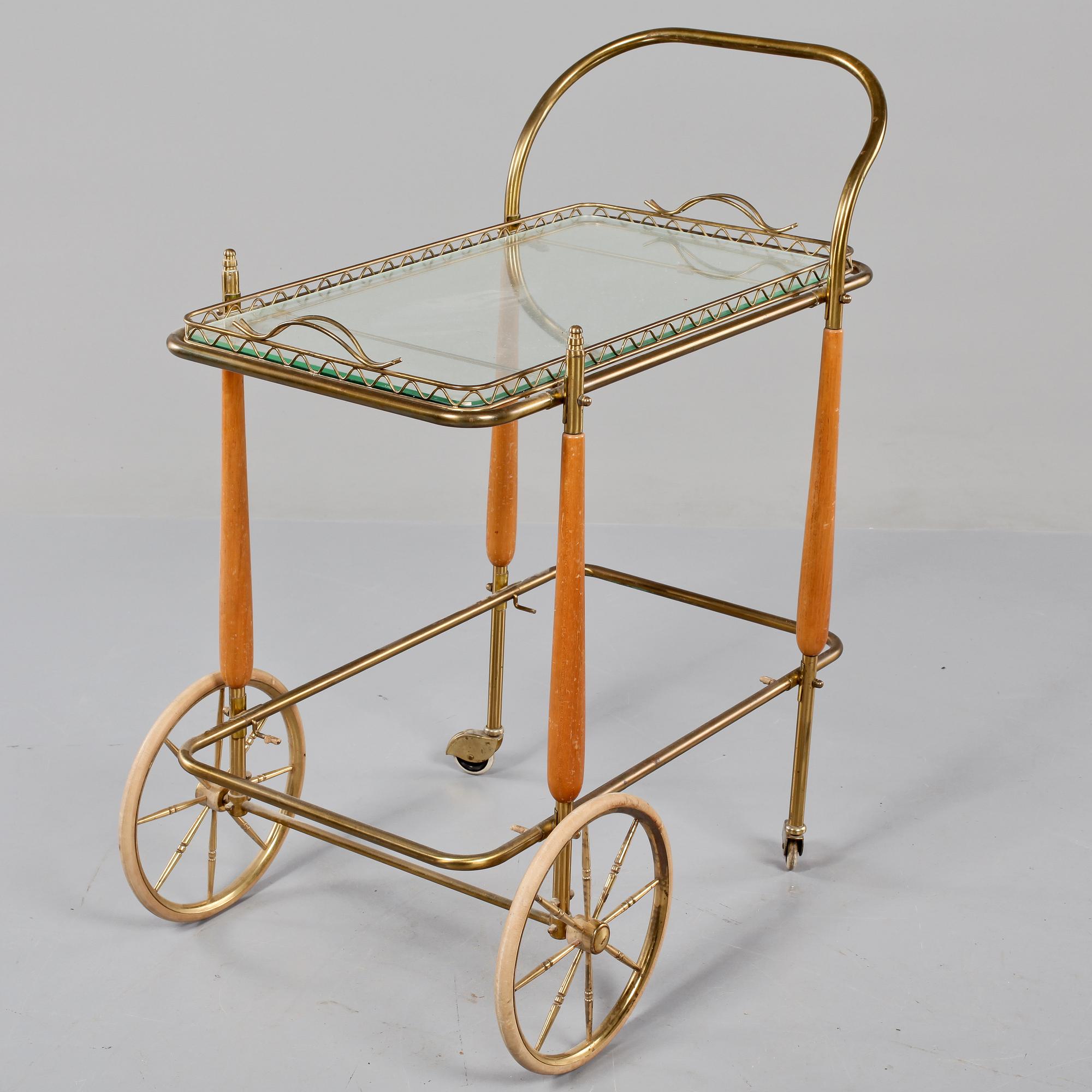 SERVERINGSVAGN, 1900-talets mitt/andra hälft.