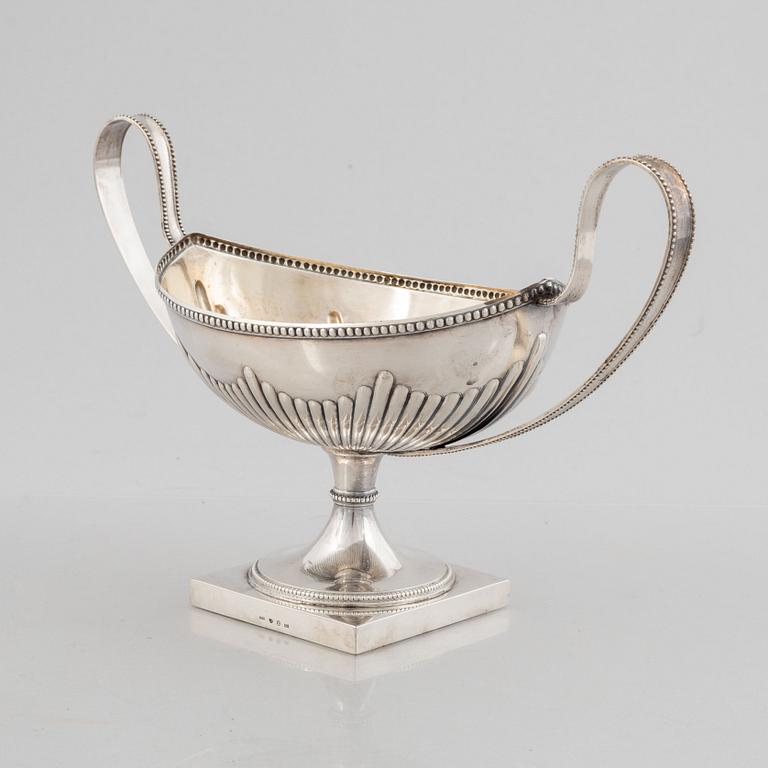 A Swedish silver jardinière, mark of CG Hallberg, Stockholm 1901.