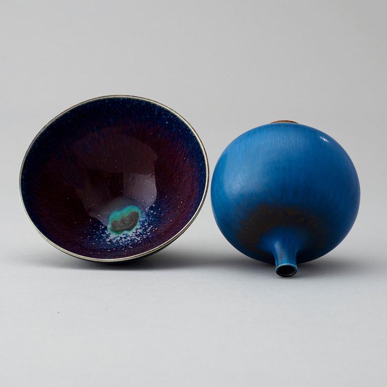 A Berndt Friberg stonevare vase and a bowl, Gustavsberg Studio 1972-73.