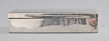 CIGARRLÅDA, silver, London 1894. Totalvikt ca 660 gram.
