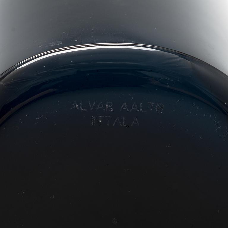 Alvar Aalto, vas, modell 3030, signerad Alvar Aalto Iittala.
