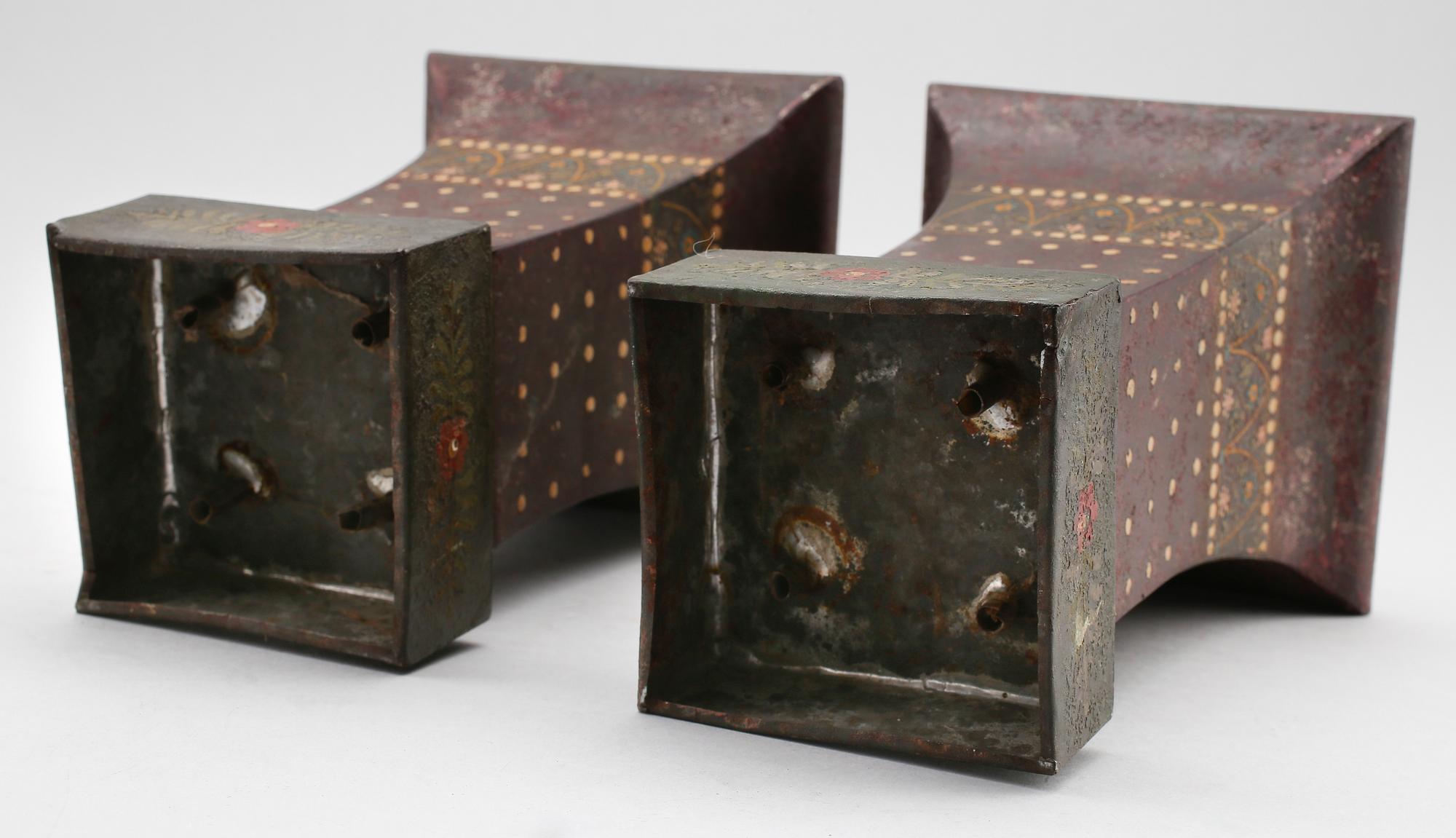 VASER, 1 par, plåt, 1800-tal.