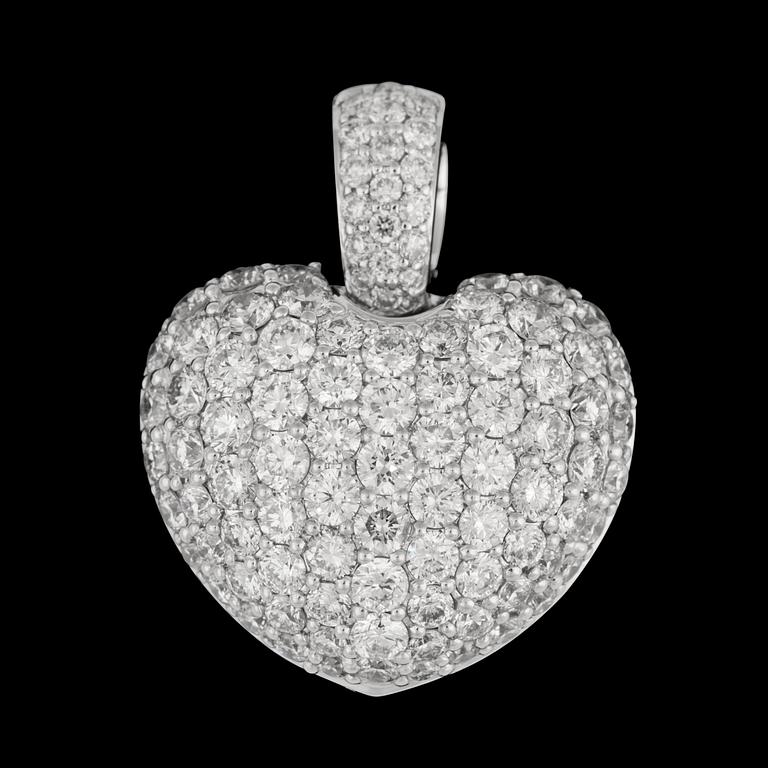 A brilliant cut diamond heart pendant, tot. 2.04 cts.