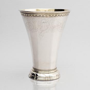 Carl Fahlberg, bägare, delvis förgyllt silver, Uppsala 1760. Rokoko.