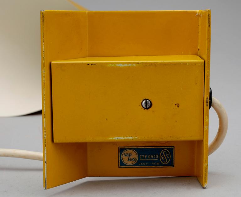 BORDSLAMPA, modell 0513, Napaka, ESC, forna Tjeckoslovakien, 1950.