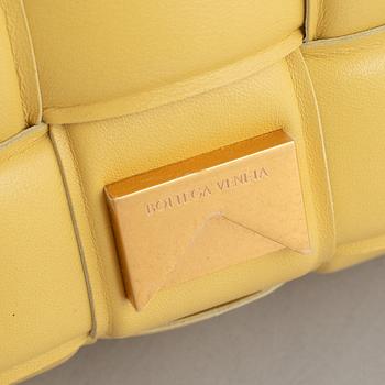 Bottega Veneta, bag, "Chain Casette".