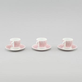 STIG LINDBERG, kaffekoppar med fat, 12 st, benporslin, "Salix", Gustavsberg.