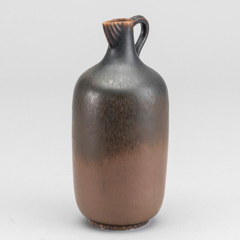 A Unique Carl-Harry Stålhane stoneware vase, signed and dated 1949.