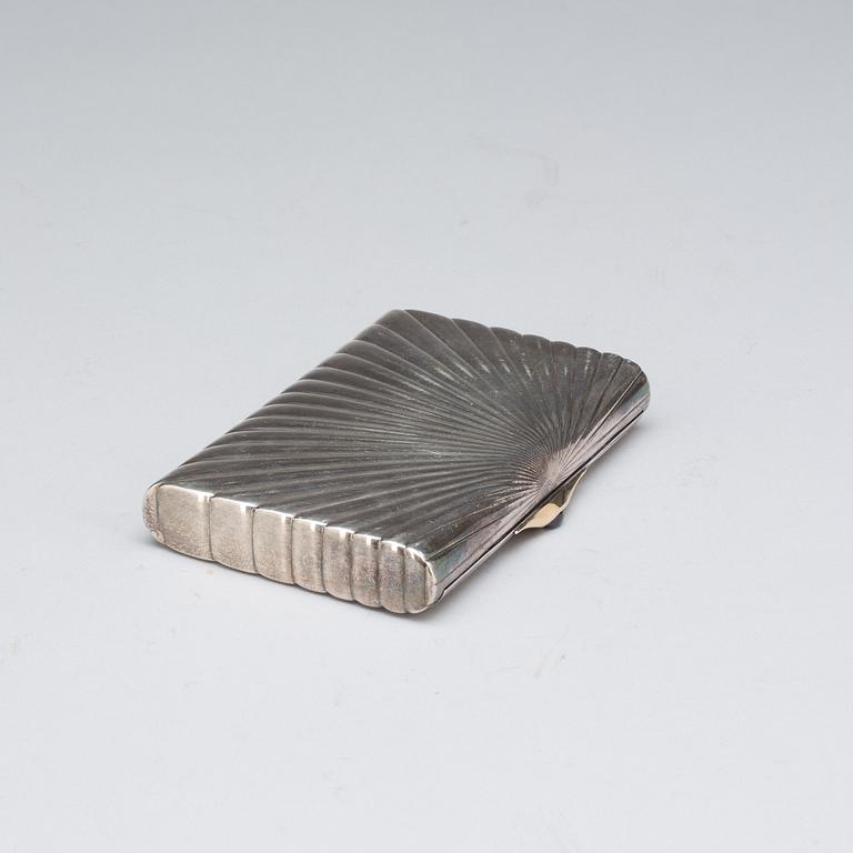 CIGARETTETUI, silver, svenska importstämplar, vikt ca 190g.